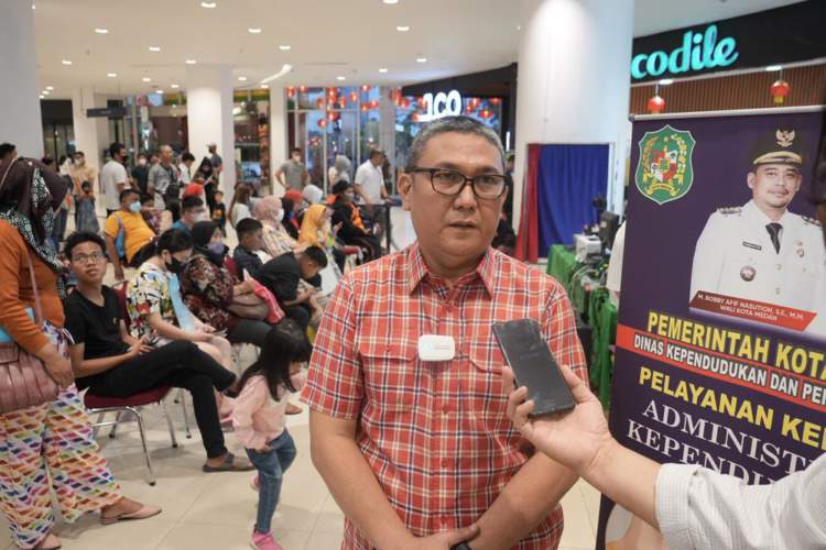 Kepala Dinas Kependudukan dan Catatan Sipil, Baginda P Siregar