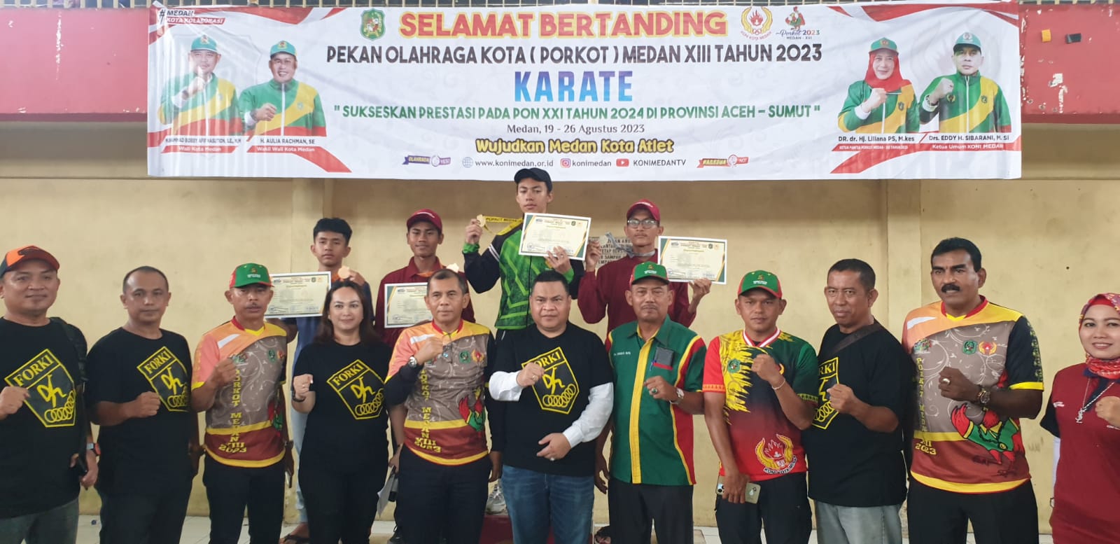 Medan Sunggal Juara Umum Karate Porkot 2023