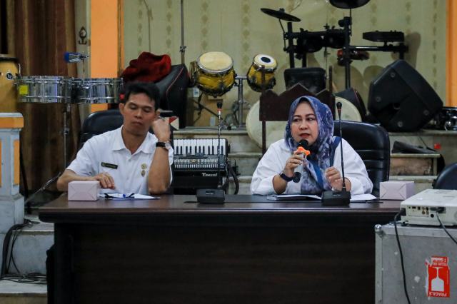 Sekretaris Dinas Pariwisata Medan Vianti Dewi Nasutionrapat Koordinasi persiapan Festival Mural Medan 2023 di Aula Kantor Dinas Pariwisata Kota Medan, Rabu (8/11/2023).