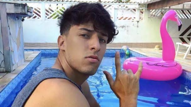 YouTuber Carlos Henrique Medeiros