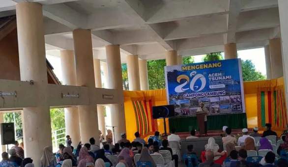 doa-bersama-korban-tsunami_1.jpg