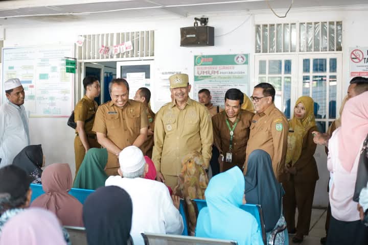 Bupati Madina Saifullah sidak hari pertama masuk kerja