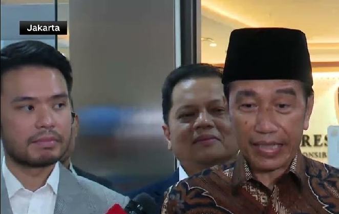 Presiden RI ke-7 Joko Widodo alias Jokowi usai diperiksa Bareskrim.