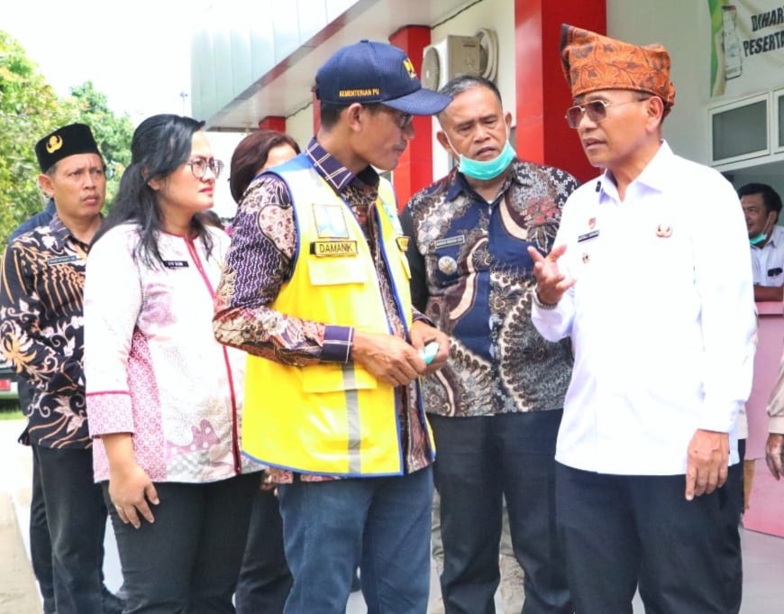 Bupati Simalungun Anton Achmad Saragih saat melakukan kunjungan kerja ke Kantor Camat Ujung Padang, Jumat (26/6/2026). Foto; dokumen Dinas Kominfo Simalungun