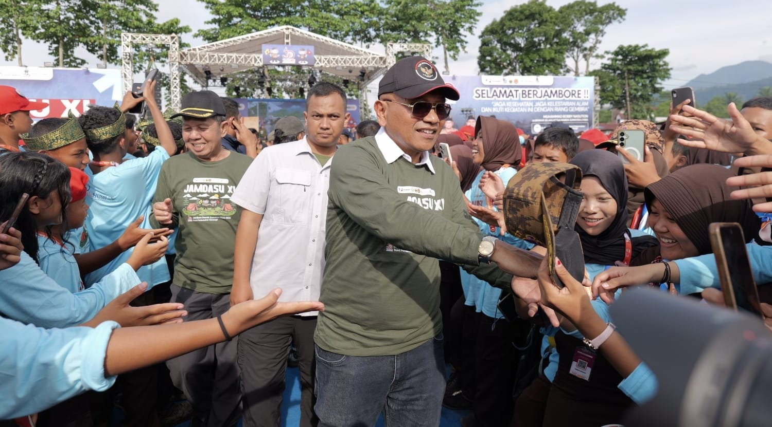 Bupati Simalungun Anton Achmad Saragih bersama kontingen Pramuka Kabupaten Simalungun di Jamdasu XI di Bumi Perkemahan Sibolangit, Deliserdang, Minggu (12/7/2026). Foto; Dinas Kominfo Simalungun