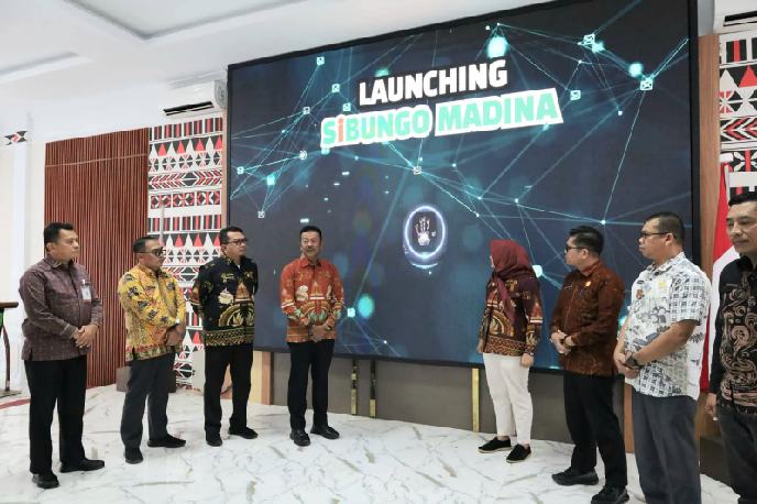 IMG-20260806-WA0002_resize_64 SiBUNGO, aplikasi Sistem Informasi Pajak Bumi dan Bangunan Berbasis Geospasial di Aula Kantor Bupati Madina, Komplek Perkantoran Payaloting, Panyabungan, Kamis (6/8/2026).
