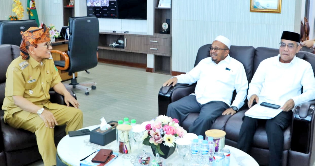 Bupati Simalungun Anton Achmad Saragih saat menerima Pengurus MUI Simalungun. Foto; Dinas Kominfo Simalungun