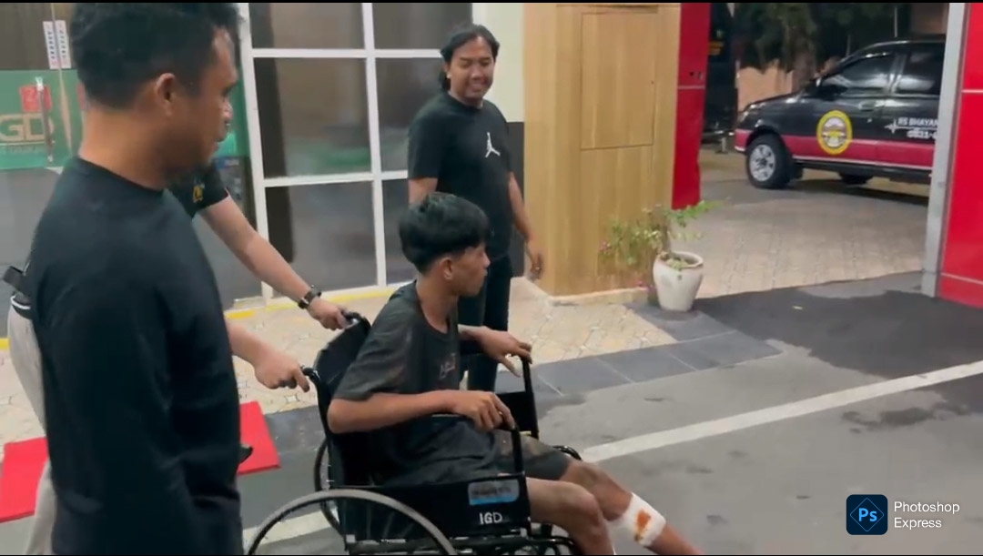 Tersangka curas duduk di kursi roda usai dilumpuhkan Tim JCS Restabes Medan. Pelaku diketahui beraksi di 40 TKP. (Ist)