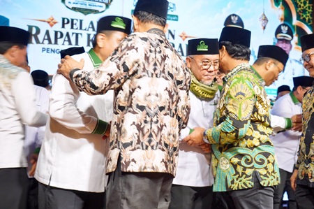 Pelantikan dan Rapat Kerja Daerah (Rakerda) I Pengurus Daerah Al Jam’iyatul Washliyah Kota Medan masa bakti 2026–2031 di Gedung Serbaguna TP PKK Kota Medan, Jalan Rotan Proyek, Medan, Sabtu (3/10/2026) malam.