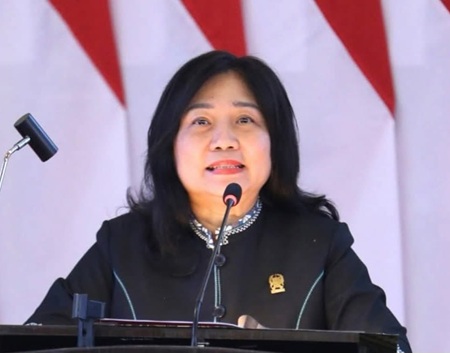 Juru bicara Fraksi PDI Perjuangan DPRD Medan, DR Dra Lily MBA MH